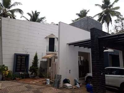 Exterior, Roof, Outdoor Designs by Painting Works Ganesan v v Ganesan, Kozhikode | Kolo