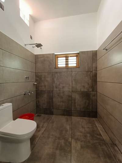Bathroom Designs by Interior Designer Arun Alat, Kannur | Kolo