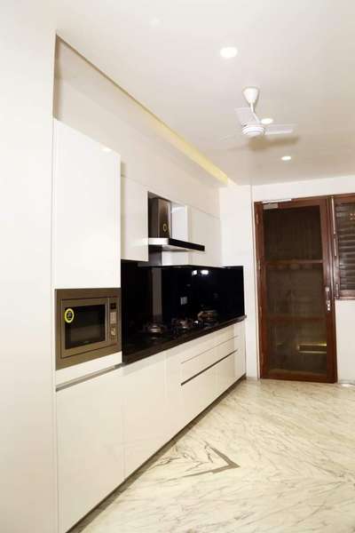 Ceiling, Kitchen, Door, Storage Designs by Building Supplies Dezire  interiors , Gurugram | Kolo
