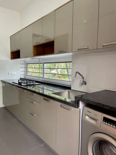 Kitchen, Storage Designs by Architect Akshay  Chandran, Kollam | Kolo