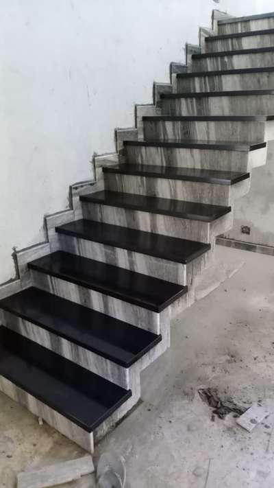 Staircase Designs by Flooring Ismu Kollamchina Ismu Kollamchina, Malappuram | Kolo