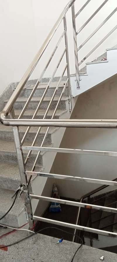 Staircase Designs by Fabrication & Welding Salman Malik, Delhi | Kolo