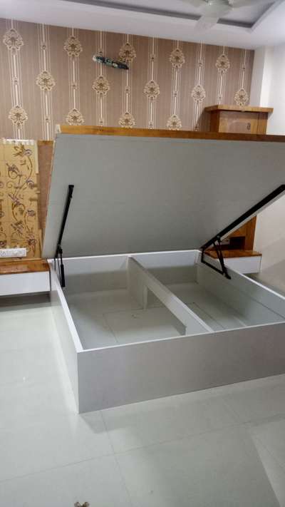 Furniture, Bedroom, Storage Designs by Carpenter Rakesh kothe Carpantar , Indore | Kolo