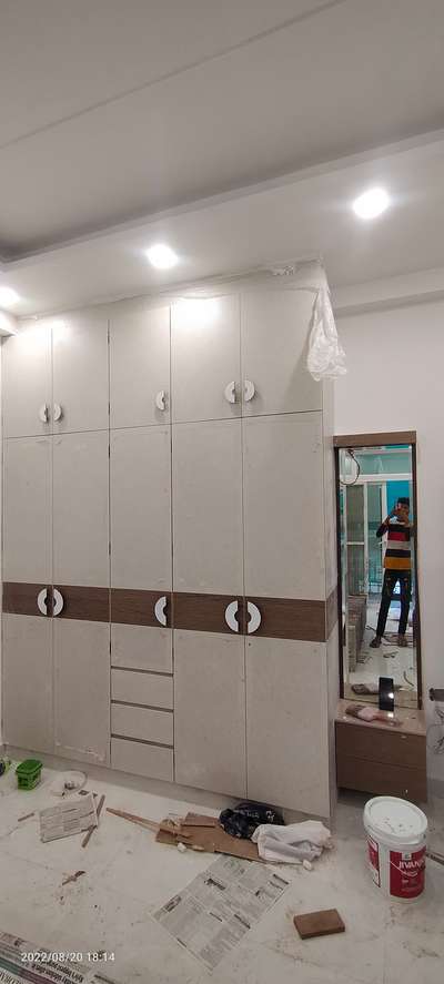 Storage Designs by Carpenter basant sharma, Ghaziabad | Kolo