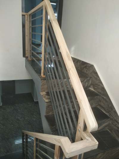Staircase Designs by Carpenter Deepu R, Palakkad | Kolo