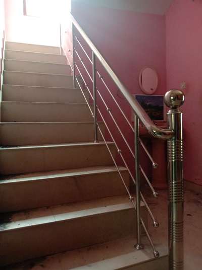 Staircase Designs by Contractor Anand Solomon, Kollam | Kolo