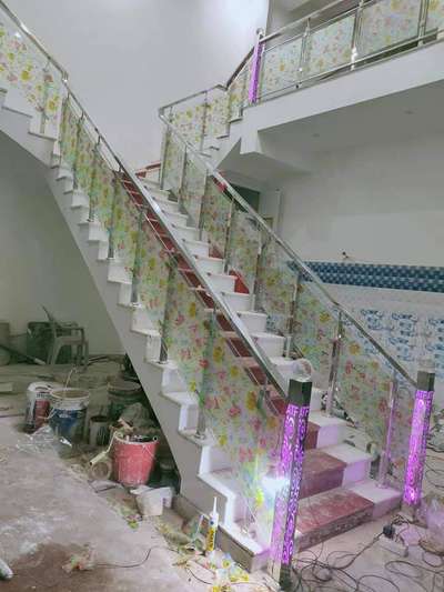 Staircase Designs by Carpenter ashu Saifi, Delhi | Kolo