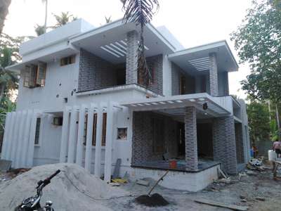 Exterior Designs by Mason 𝑽𝒊𝒏𝒐𝒅 𝒌𝒐𝒍𝒍𝒂𝒎 𝒑𝒂𝒓𝒂𝒗𝒐𝒐𝒓, Kollam | Kolo