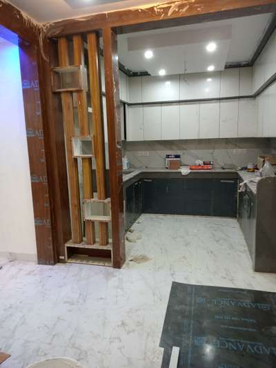 Kitchen, Storage Designs by Carpenter Vakil Khan, Gurugram | Kolo