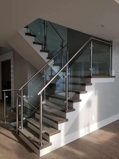 Staircase Designs by Contractor shakil khan, Faridabad | Kolo