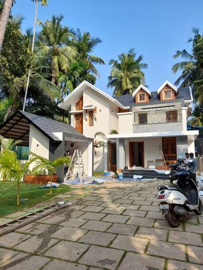 Exterior, Flooring Designs by Contractor Rassal Manoli, Kozhikode | Kolo