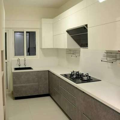 Kitchen, Storage Designs by Carpenter Ram kishan carpenter, Gurugram | Kolo