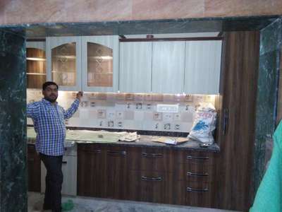Storage, Kitchen Designs by Contractor Rahisuddin Saifi, Meerut | Kolo