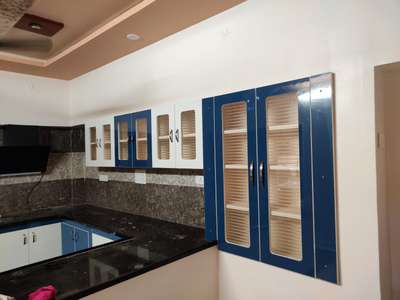 Kitchen, Storage Designs by Contractor MOHD SUHAIL SAIFI, Delhi | Kolo
