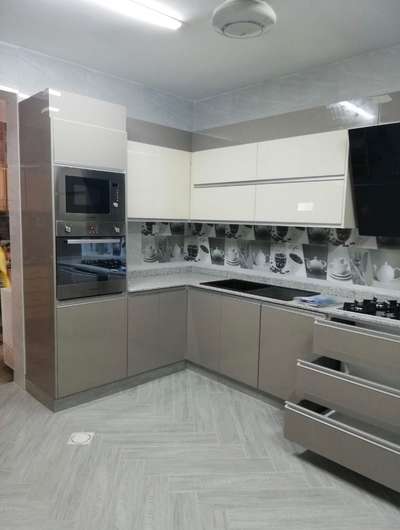 Kitchen, Storage Designs by Interior Designer ajeeb gafoor, Thrissur | Kolo