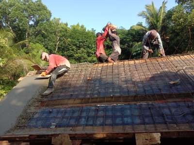 Roof Designs by Contractor CHOORAKKUNNANS  BUILDERS, Malappuram | Kolo