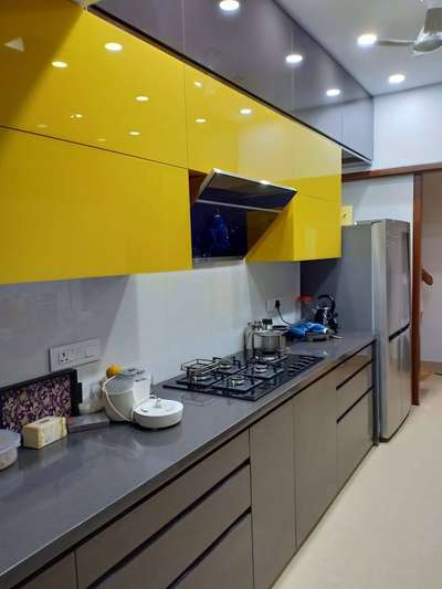 Kitchen, Storage Designs by Interior Designer anil Bisht, Ghaziabad | Kolo