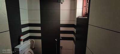 Bathroom Designs by Flooring Shajid Abdul, Malappuram | Kolo