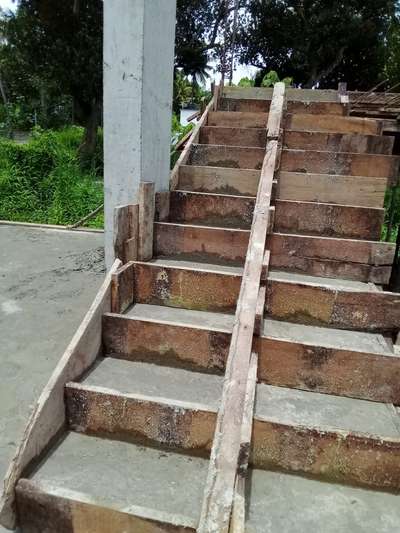 Staircase Designs by Contractor anesh vv, Thiruvananthapuram | Kolo