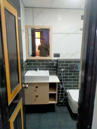 Bathroom Designs by Interior Designer MUKESH BANSHIWAL, Delhi | Kolo