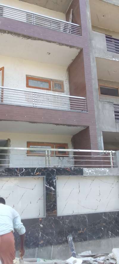 Exterior Designs by Flooring Mohd Ameem, Gautam Buddh Nagar | Kolo