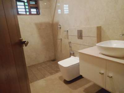 Bathroom Designs by Contractor siddiuqe.mc shameer, Kozhikode | Kolo