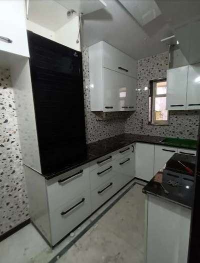 Kitchen, Storage Designs by Carpenter Manoj Kumar, Gurugram | Kolo