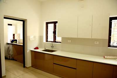 Kitchen, Storage Designs by Contractor saneesh maruthoor, Thrissur | Kolo