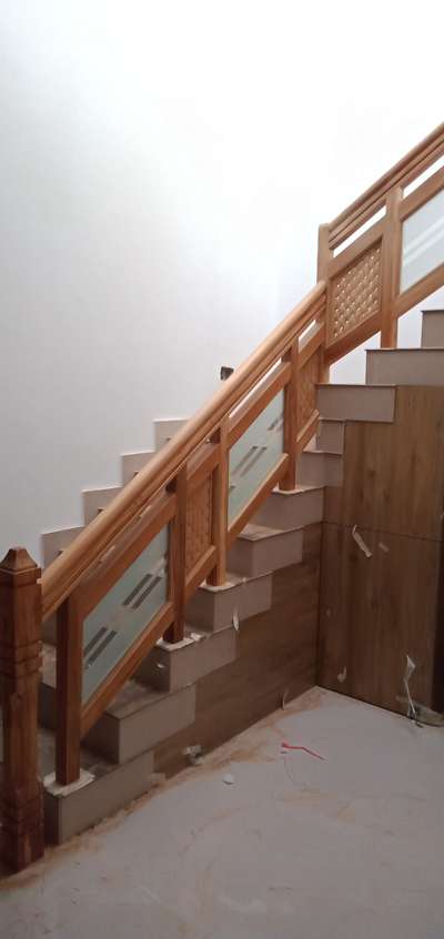 Staircase Designs by Carpenter girish girish, Kasaragod | Kolo