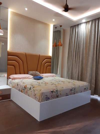 Bedroom, Furniture, Lighting Designs by Interior Designer dreamz creatorz, Gautam Buddh Nagar | Kolo