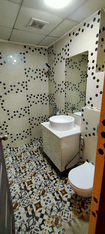 Bathroom Designs by Contractor Nandkisdkishor Kumar, Ghaziabad | Kolo