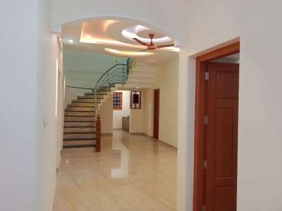 Staircase, Ceiling, Lighting Designs by Contractor Raj kumar, Pathanamthitta | Kolo