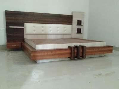 Bedroom, Furniture Designs by Contractor Ali Azam, Noida | Kolo