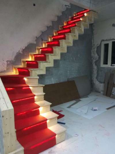 Staircase Designs by Carpenter Ikram Saifi, Ghaziabad | Kolo