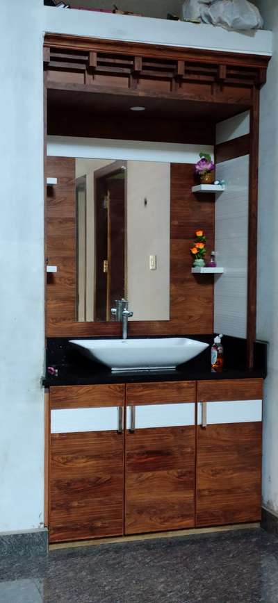 Bathroom Designs by Interior Designer Sanoop Sanu, Palakkad | Kolo