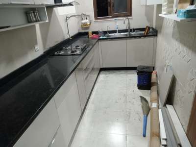 Kitchen, Storage Designs by Flooring Rakesh Kataria, Gurugram | Kolo