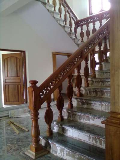 Staircase Designs by Carpenter jithin vadakkedath, Kannur | Kolo