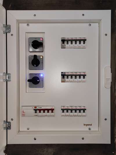 Electricals Designs by Electric Works Vijesh 9847794359 Electrical Engineer , Ernakulam | Kolo