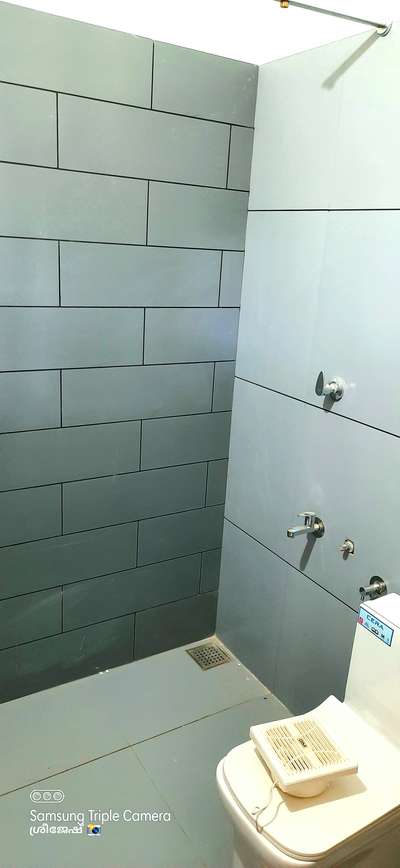 Bathroom Designs by Flooring Sreejesh Cheruvattil, Kannur | Kolo