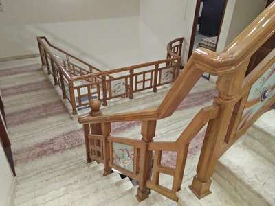 Staircase Designs by Contractor Saifi Yakub, Ghaziabad | Kolo
