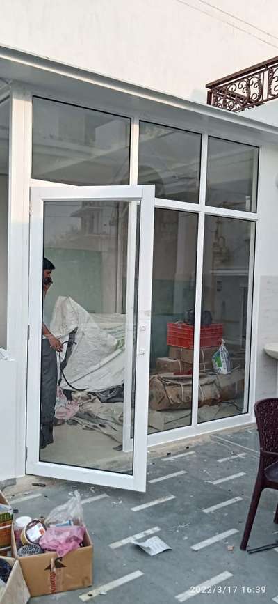 Door Designs by Glazier Rakesh Bhatia, Faridabad | Kolo