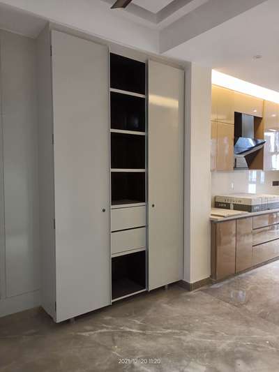 Storage Designs by Contractor Khushal Interiors nd decorate, Delhi | Kolo