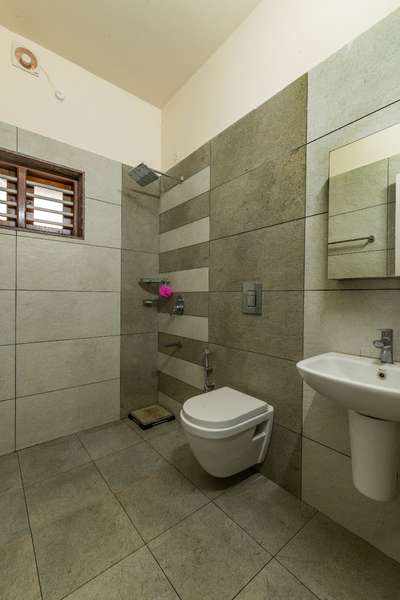 Bathroom Designs by Civil Engineer SIRIN MB, Alappuzha | Kolo