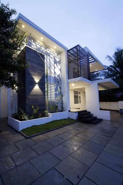 Exterior, Lighting Designs by Contractor Rafi Vallikkunnu, Kozhikode | Kolo