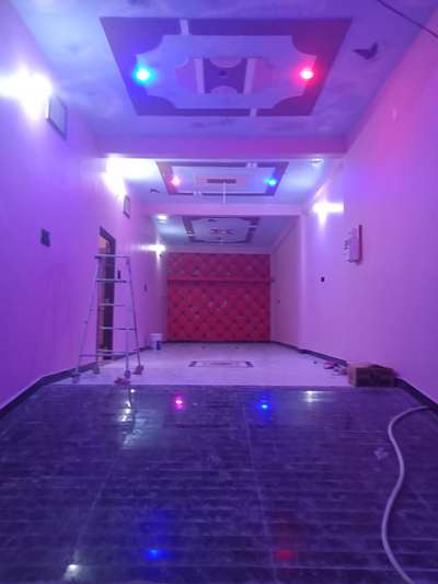 Ceiling, Lighting, Flooring, Wall Designs by Contractor Rahul tank Rahul, Ujjain | Kolo