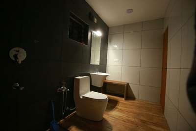 Bathroom Designs by Contractor LIJO AF Francis , Thrissur | Kolo