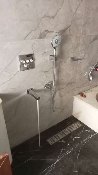 Bathroom Designs by Plumber gurmeet singh, Jaipur | Kolo