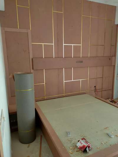 Bedroom, Furniture, Wall Designs by Interior Designer AKANKSHA SHARMA, Gautam Buddh Nagar | Kolo
