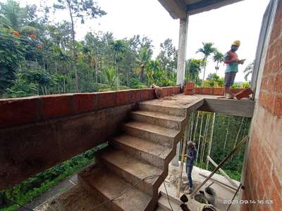Staircase Designs by Civil Engineer Siddique Zehra, Wayanad | Kolo