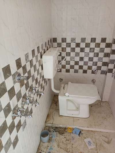 Bathroom Designs by Plumber Naseer Khan, Ujjain | Kolo